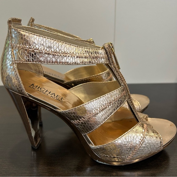 Michael Michael Kors Berkley T Strap Rose Gold Python Printed Sandals Heels Zip - Picture 1 of 8